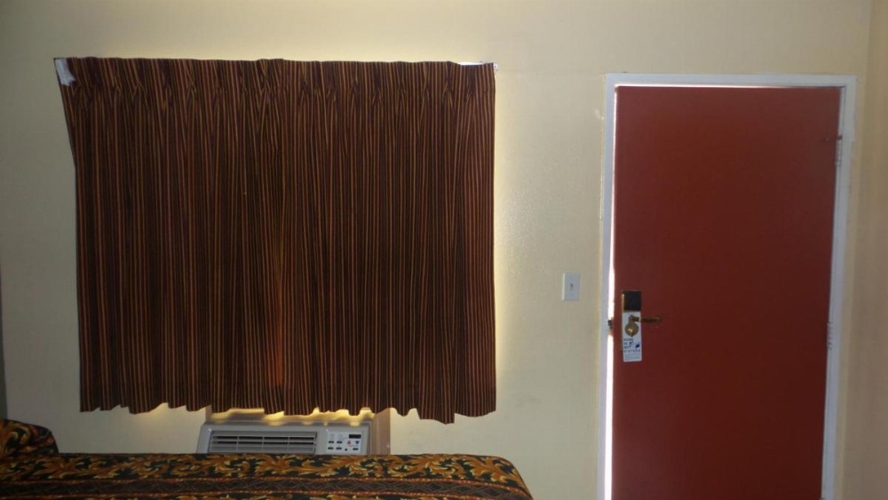Budget Inn Motel Image 6